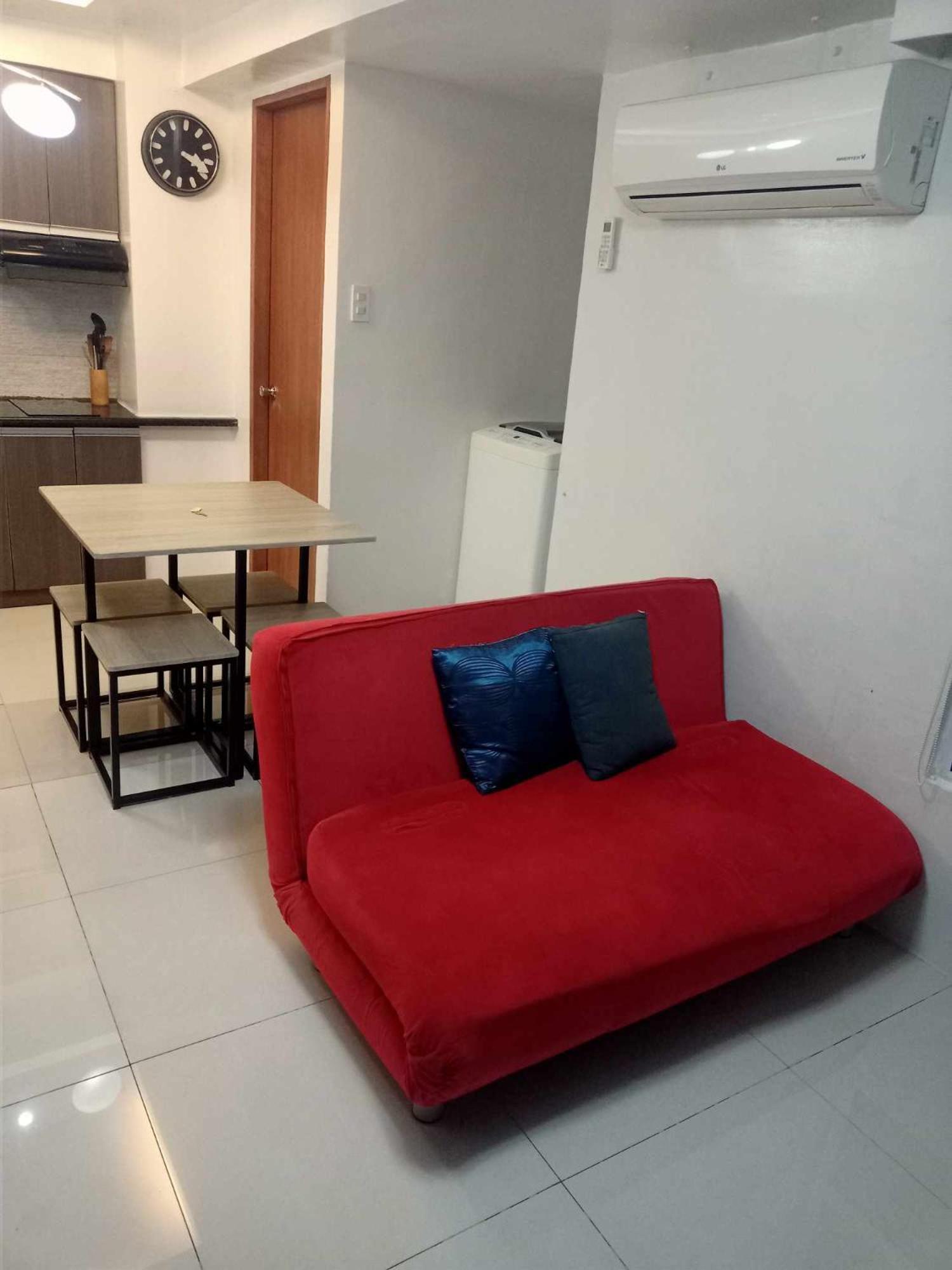 2 Bedrooms Units Forbes Area 5Th Avenue Bgc Center Manila Esterno foto