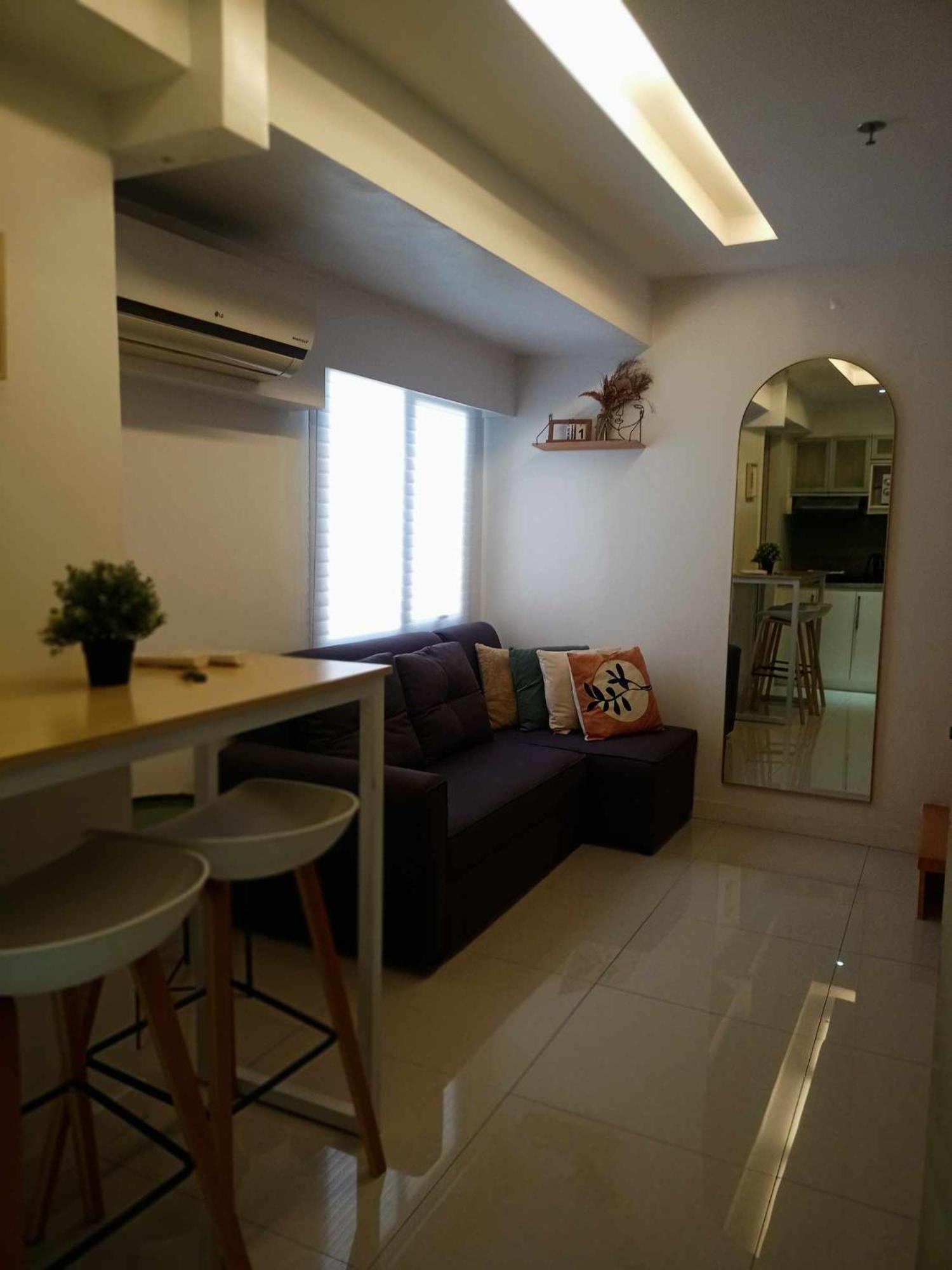 2 Bedrooms Units Forbes Area 5Th Avenue Bgc Center Manila Esterno foto
