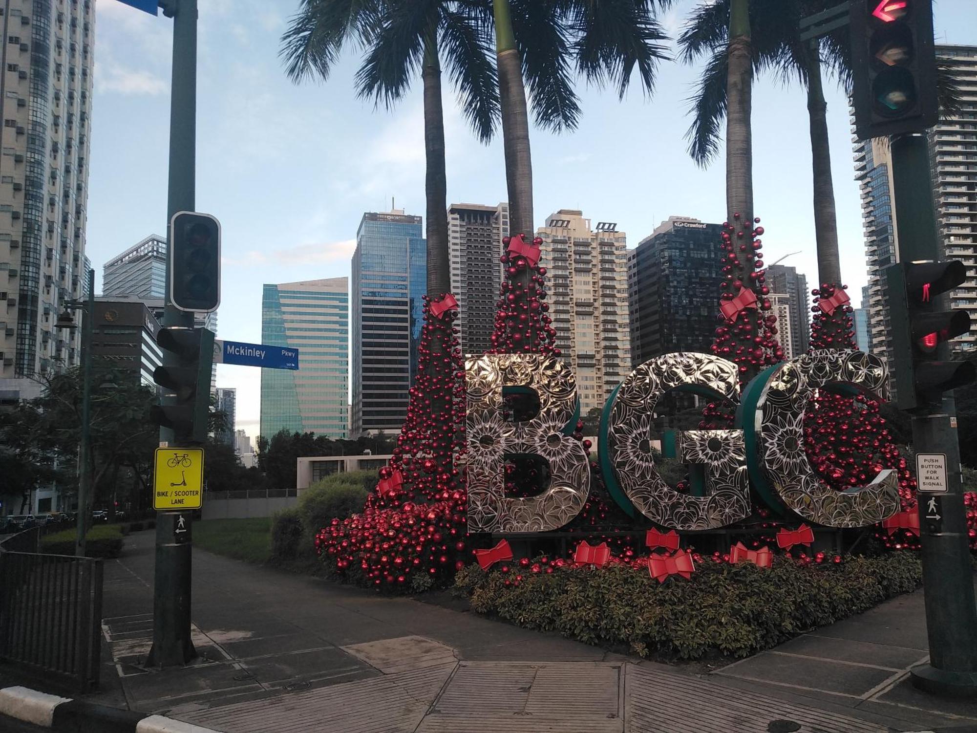 2 Bedrooms Units Forbes Area 5Th Avenue Bgc Center Manila Esterno foto