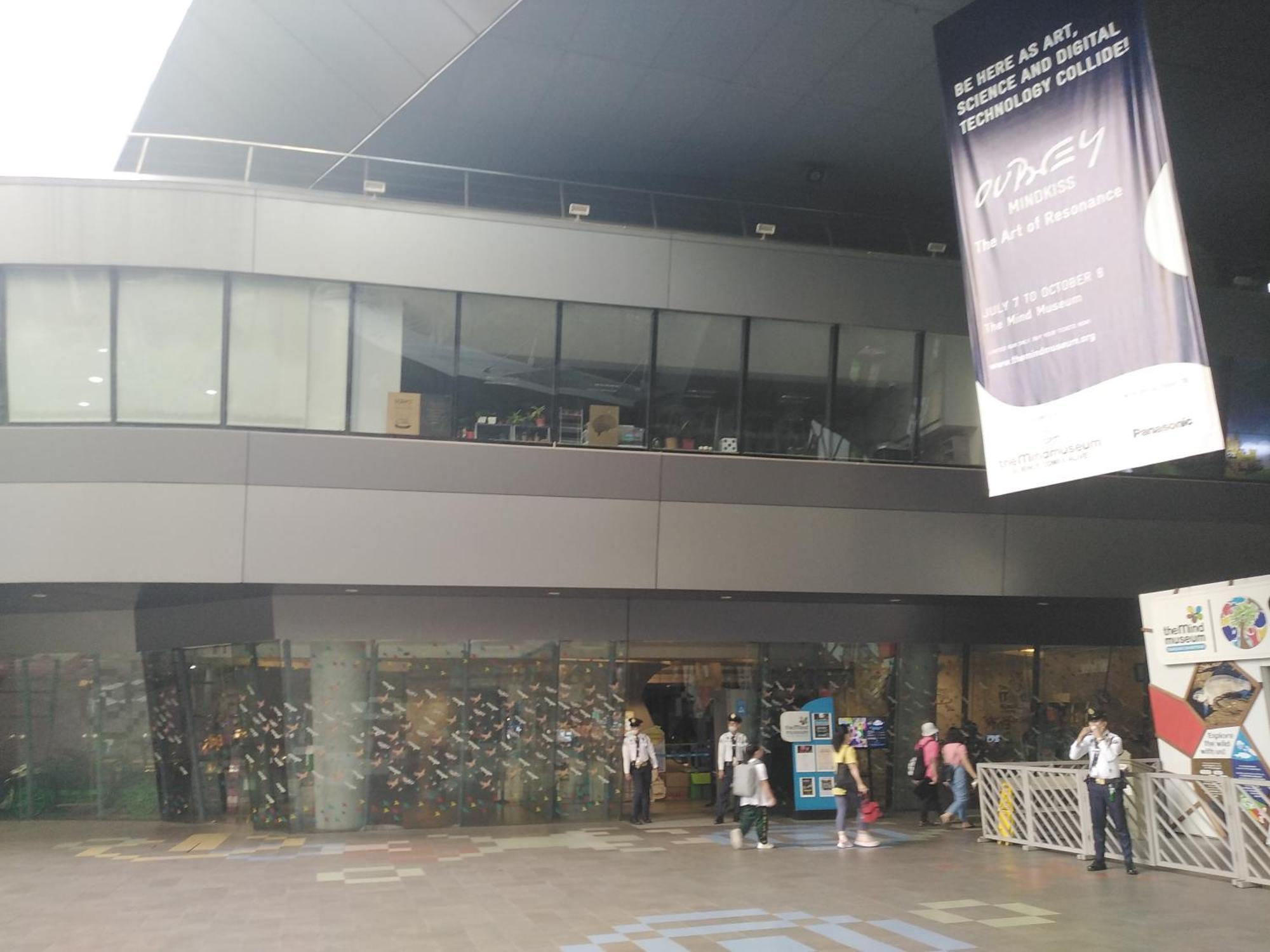 2 Bedrooms Units Forbes Area 5Th Avenue Bgc Center Manila Esterno foto